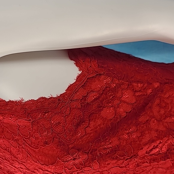 New Yumi Kim Save The Date Red Floral Lace Midi Dress Size Large - Picture 14 of 16